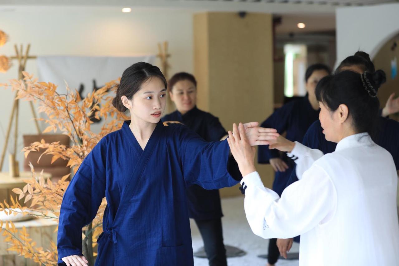 乐山上善居养心禅景酒店 Shangshan Zen Hotel Le-šan Exteriér fotografie